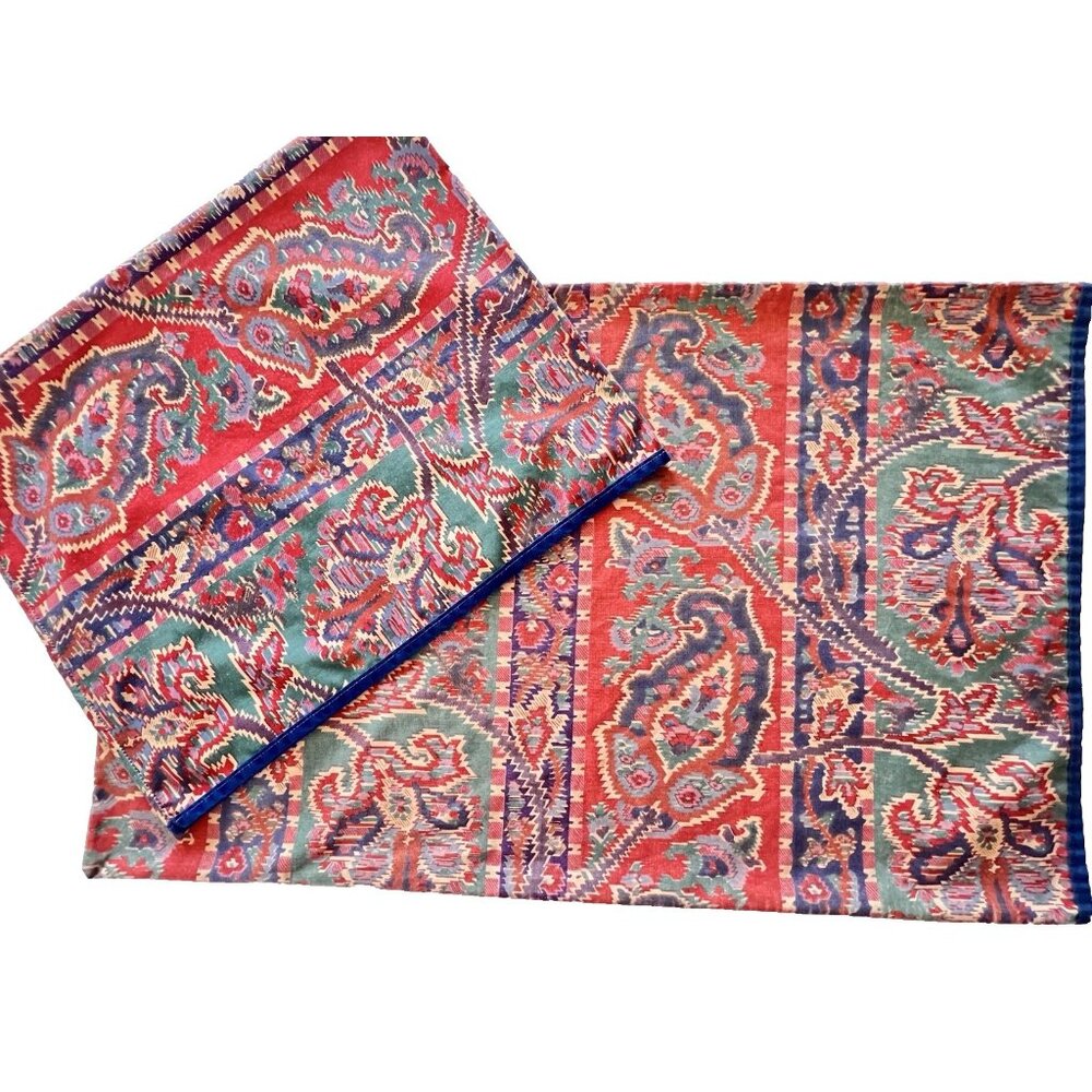 PAIR Vintage PAISLEY Std Pillowcases Made In USA Stevens Cotton-Poly Navy Band